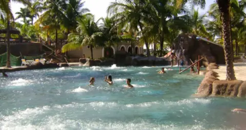 Hidroterapia atração para relaxar no Thermas dos Laranjais